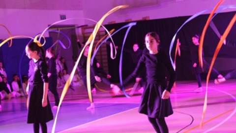 בית ספר ואהבת, קשת (2).png